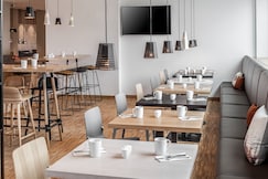 Holiday Inn MUNICH - LEUCHTENBERGRING, Munich
